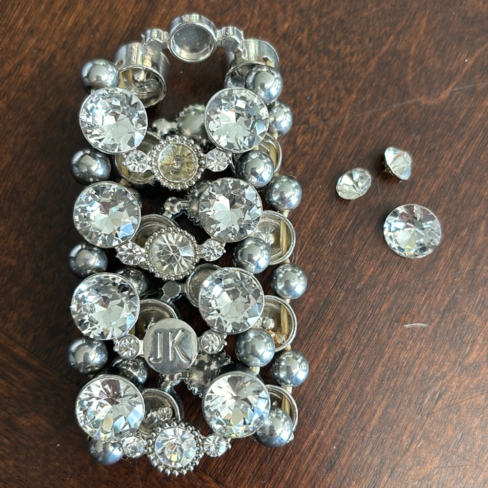 Beautiful Jewel Kade stretchy bracelet